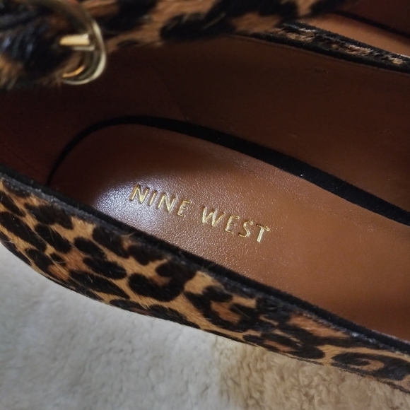 NINE WEST LEOPARD PUMPS - Picture 4 of 6